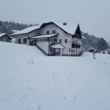 Apartma Jutersek アパート