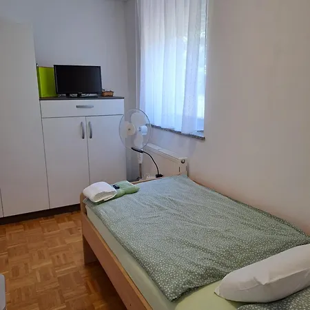 Apartma Jutersek アパート *